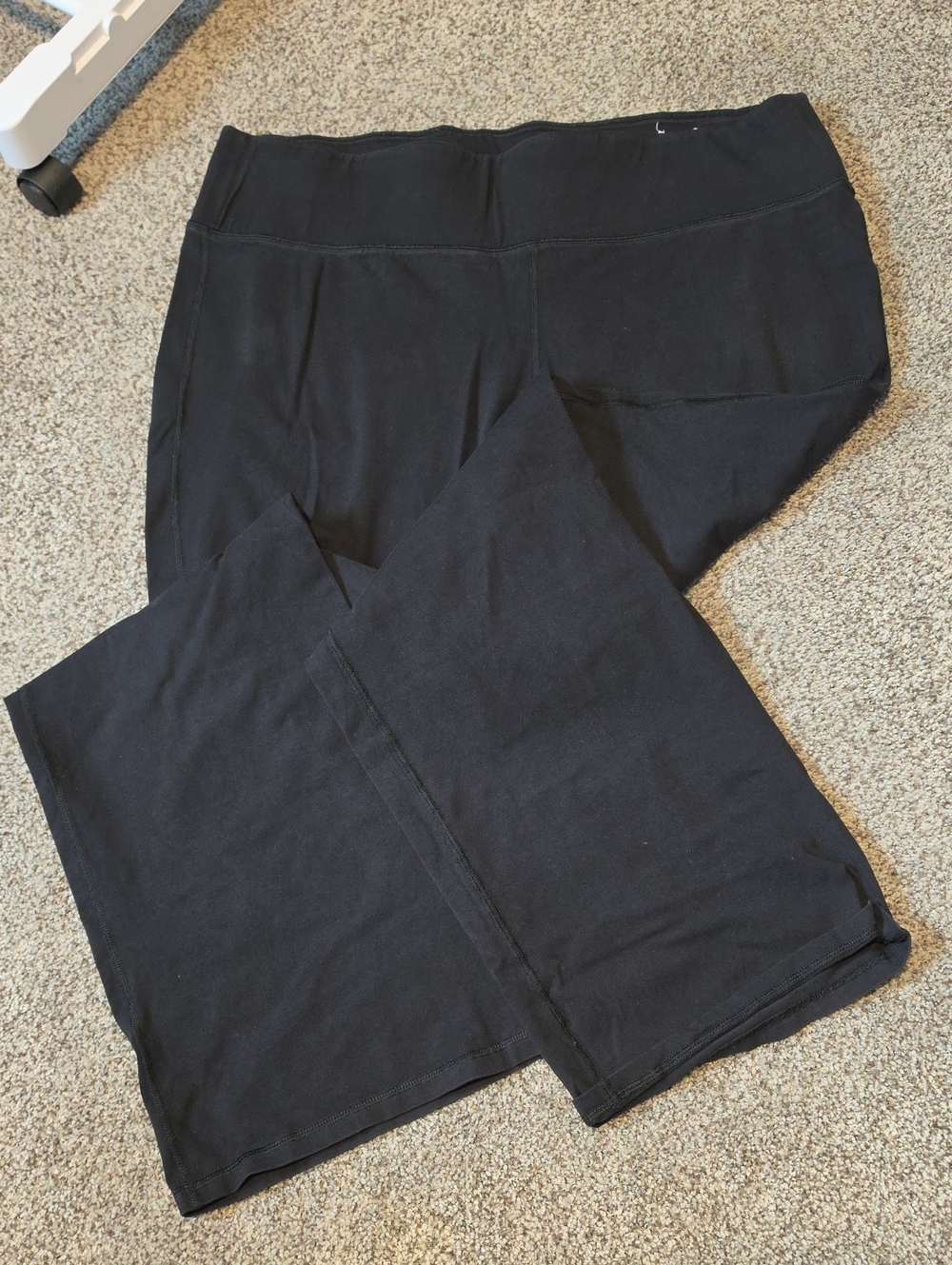 Black Women's Stretch Wide-Leg Pants Size 22/24 L